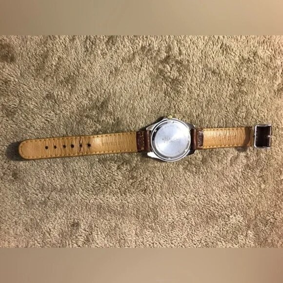 VINTAGE NAUTICA MENS TWO TONE WATCH DAY/DATE - Picture 3 of 3